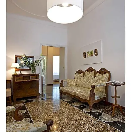 Albaro Bed & Breakfast