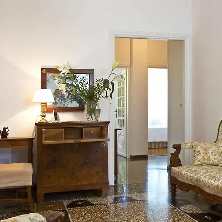 Bed & Breakfast Albaro 2*