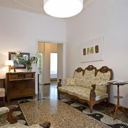 Albaro Bed & Breakfast