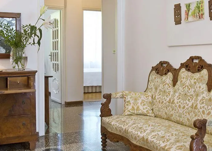 ベッド・アンド・ブレックファスト Albaro